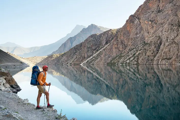 hike-in-fann-mountains-top